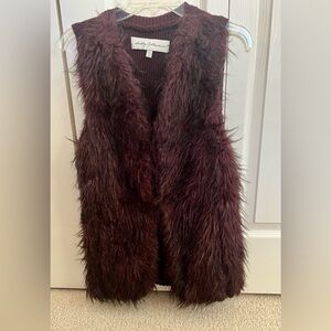 Sebby Collection Burgundy Faux Fur Knit Vest size Large.